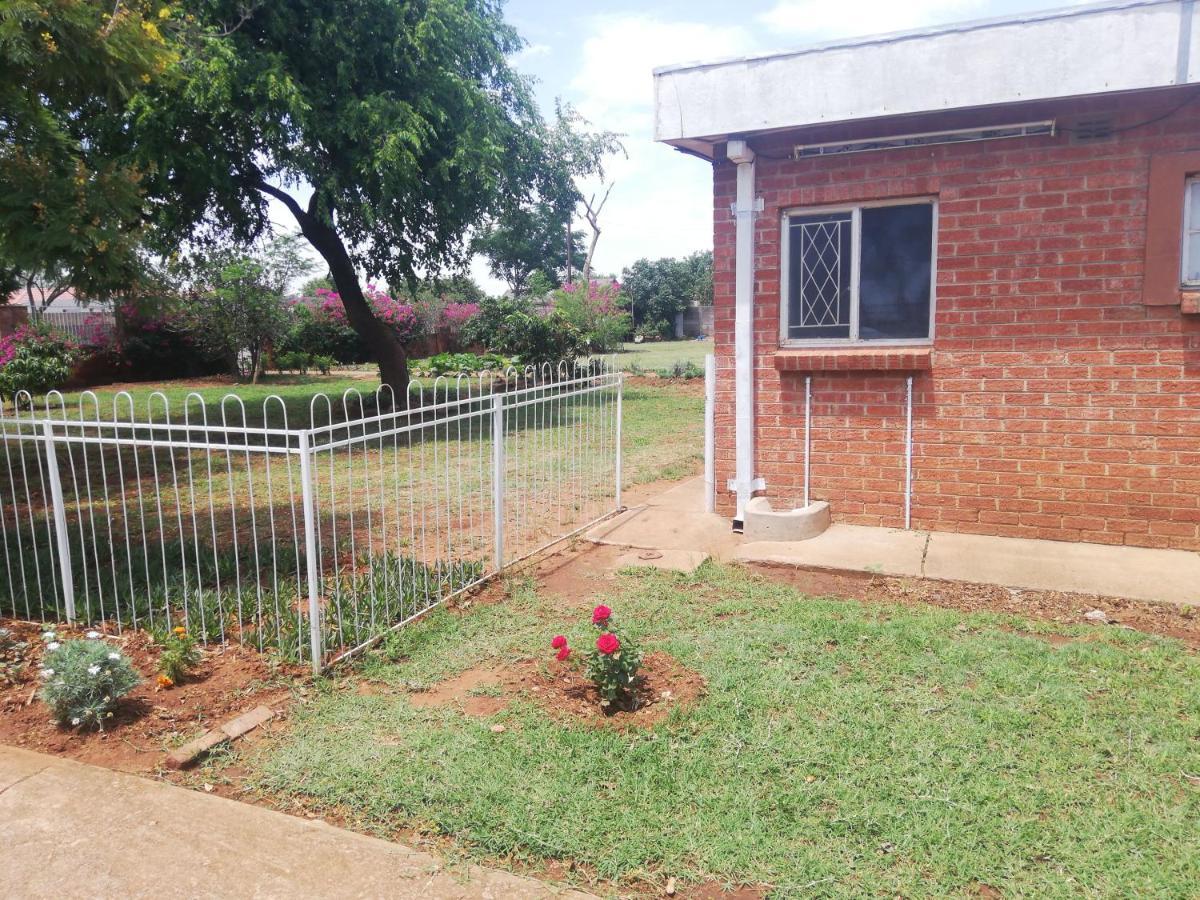 Savanna Bulawayo Extérieur photo