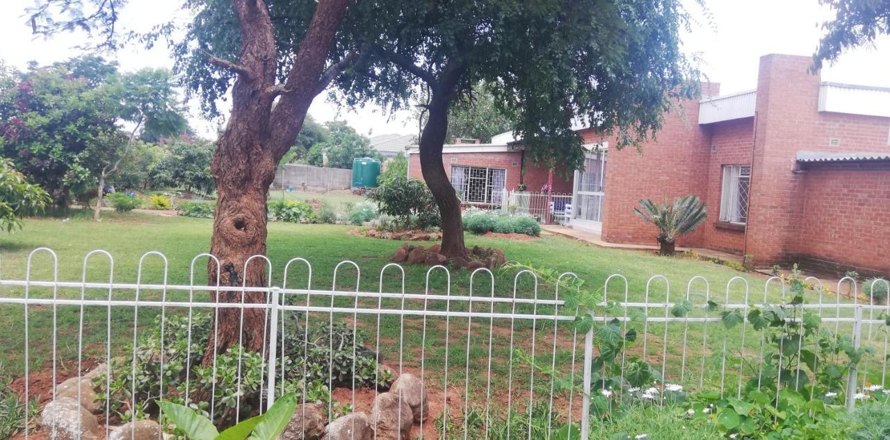 Savanna Bulawayo Extérieur photo