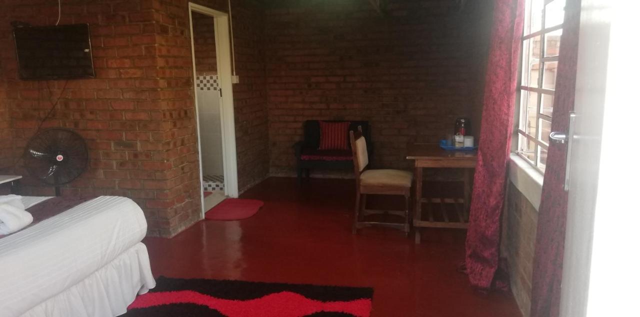Savanna Bulawayo Extérieur photo