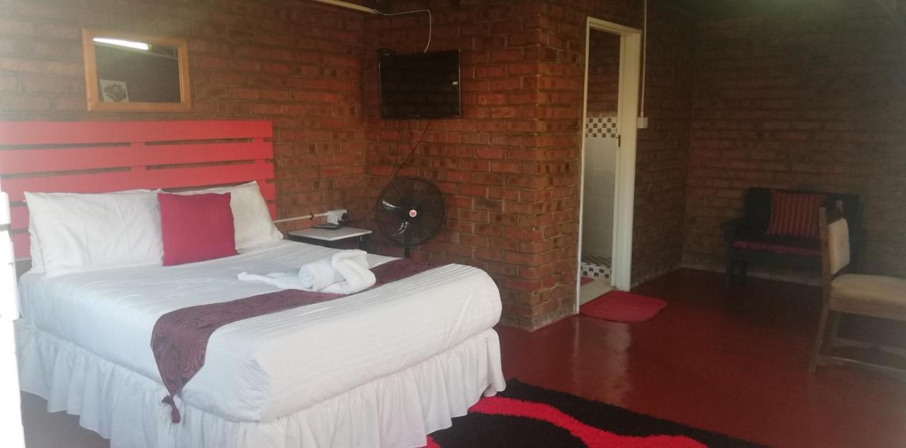 Savanna Bulawayo Extérieur photo
