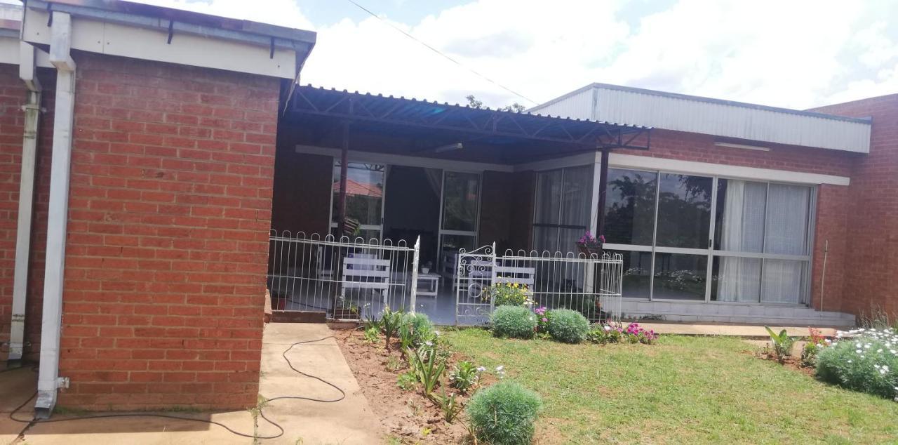 Savanna Bulawayo Extérieur photo