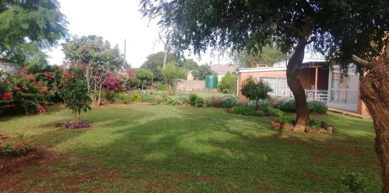 Savanna Bulawayo Extérieur photo